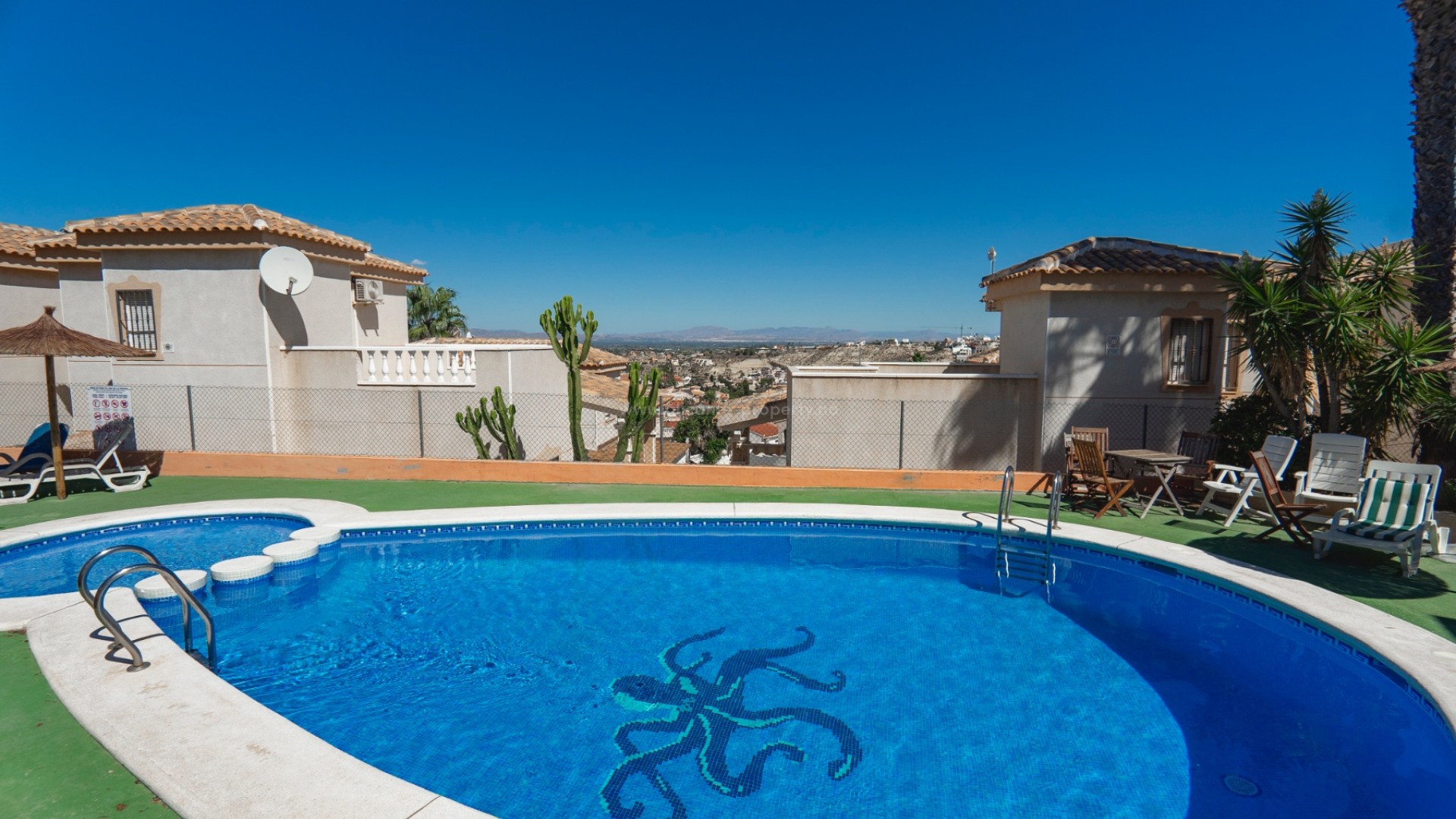 Hus / Villa i La Marquesa