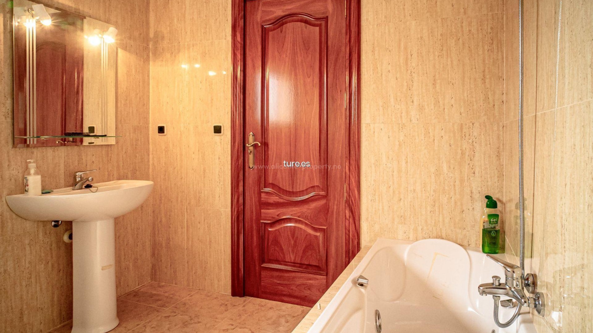 Hus / Villa i La Nucia Centro