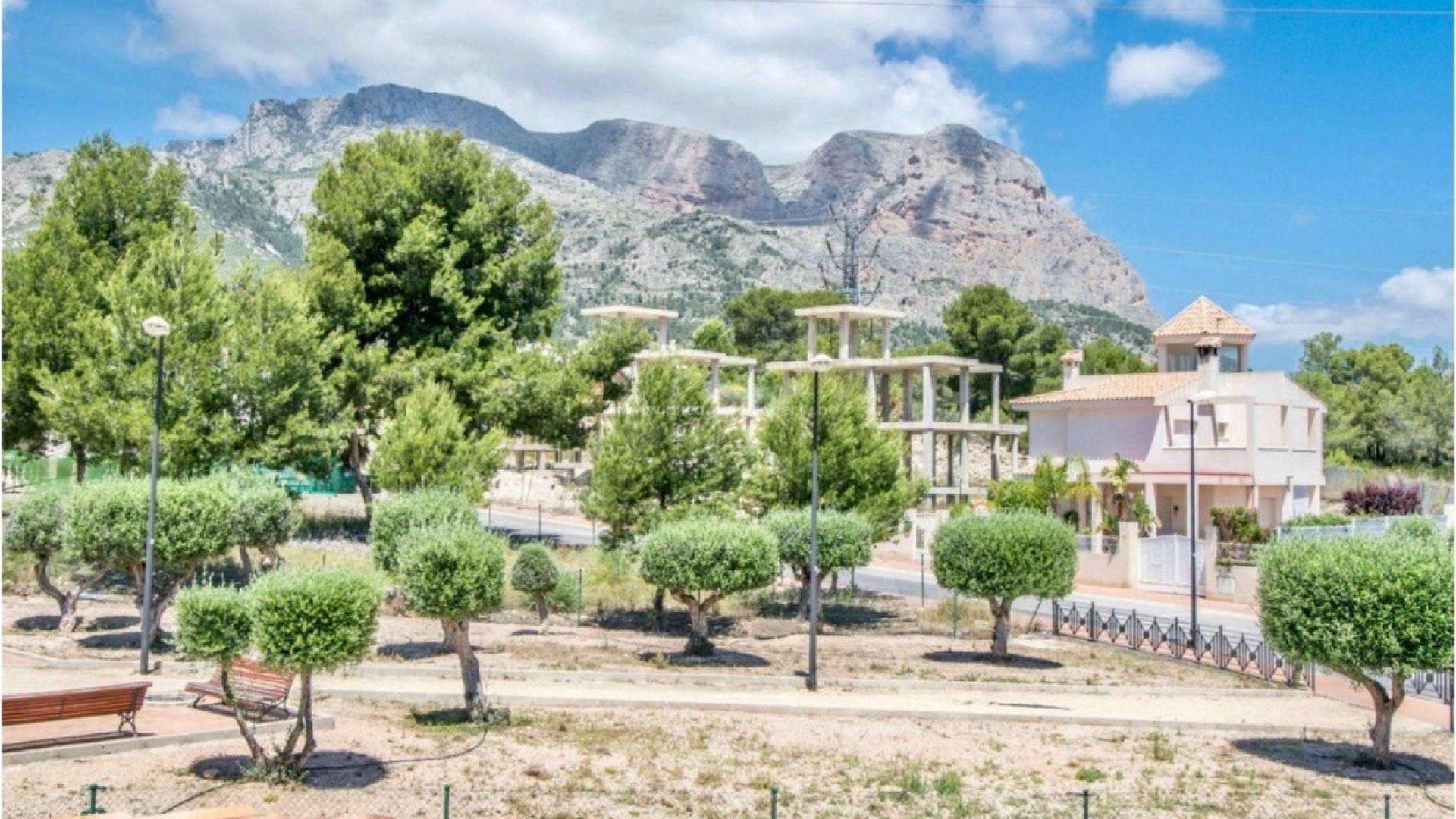 Hus / Villa i La Nucia Centro