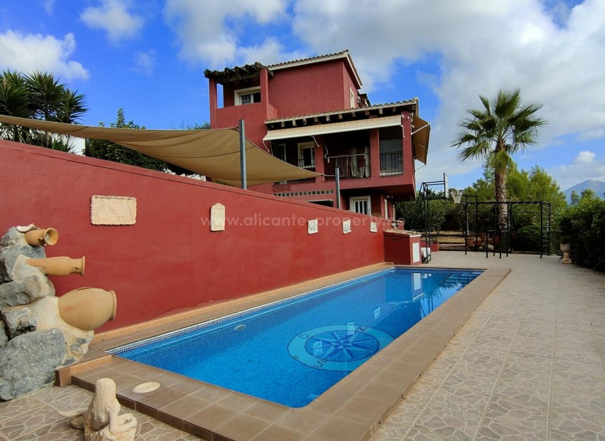 Hus / Villa i La Nucia Centro