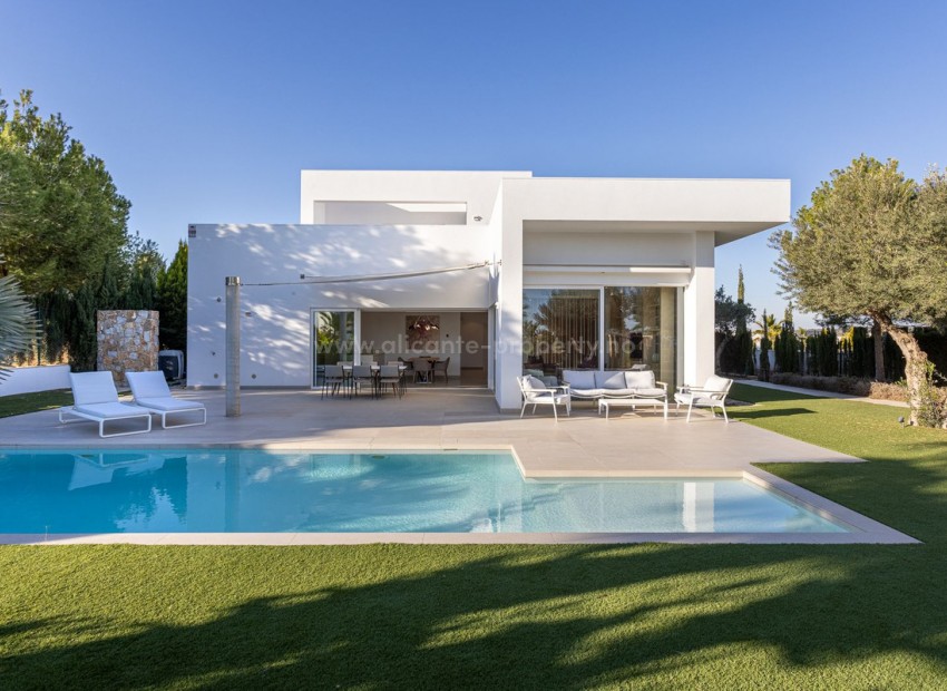 Hus / Villa i Las Colinas Golf Resort