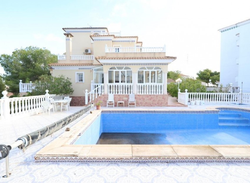 Hus / Villa i Las Filipinas