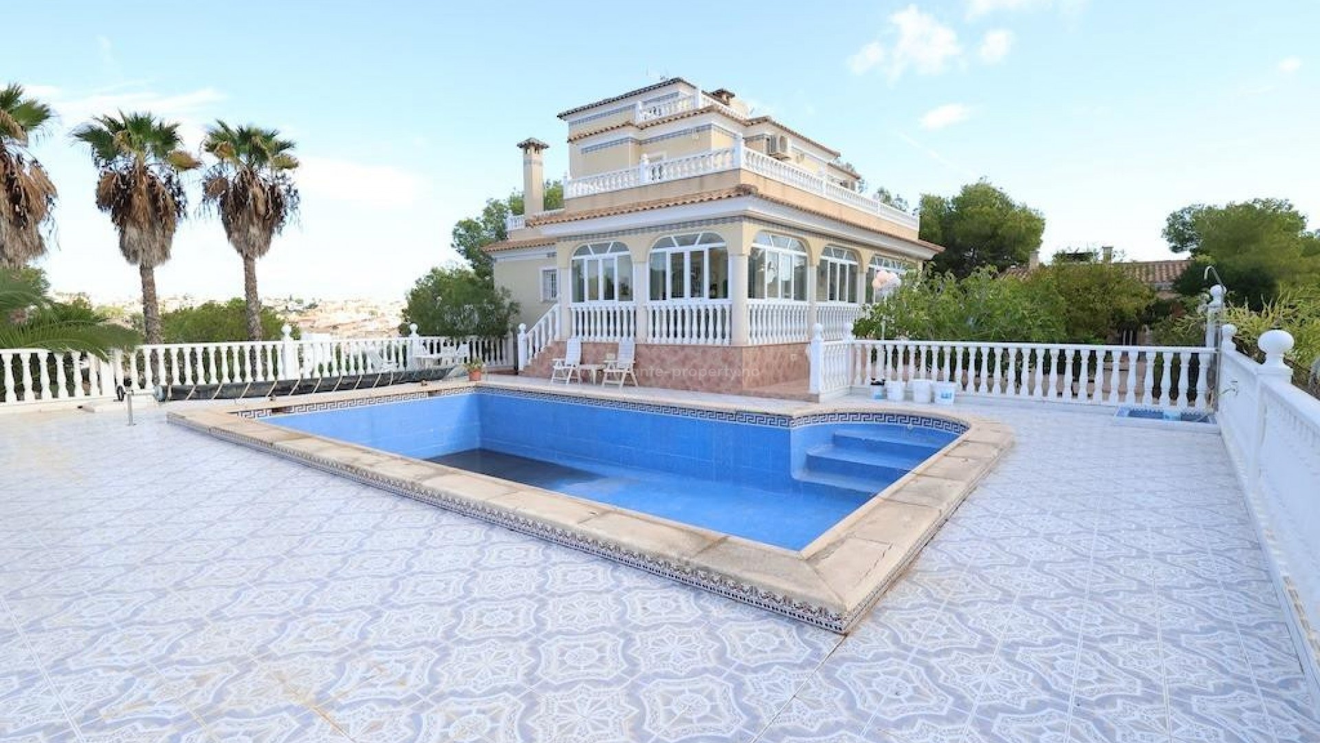 Hus / Villa i Las Filipinas