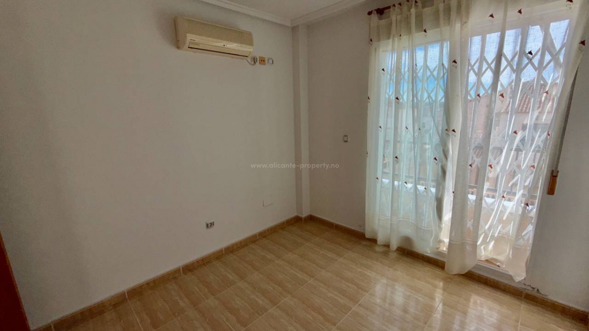 Hus / Villa i Lo crispin