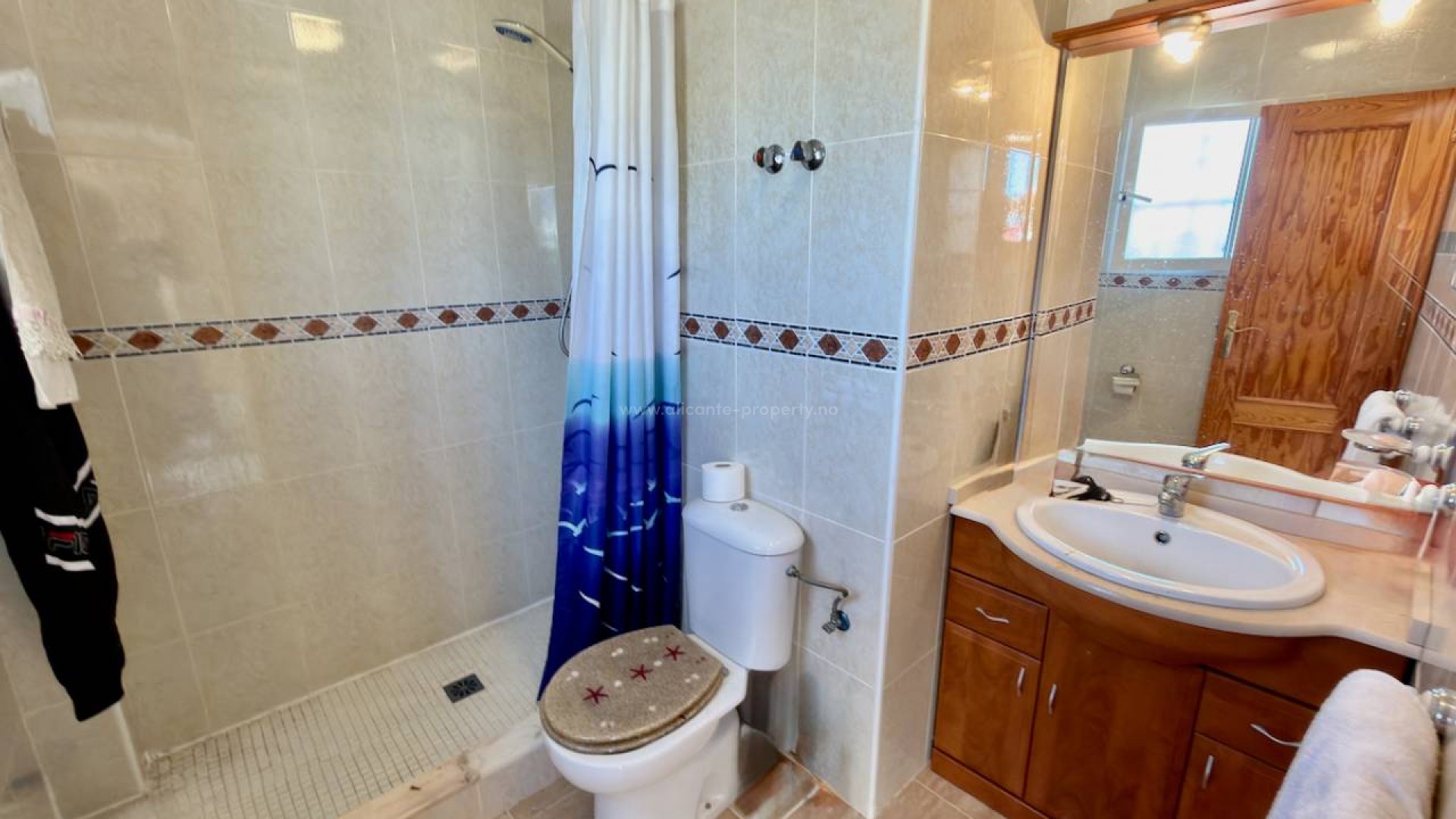 Hus / Villa i Lo crispin