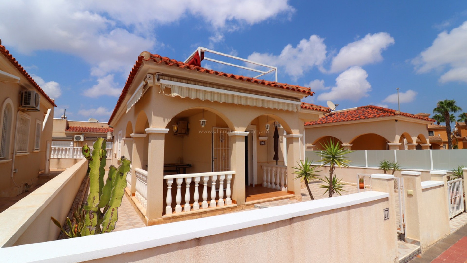 Hus / Villa i Lo crispin