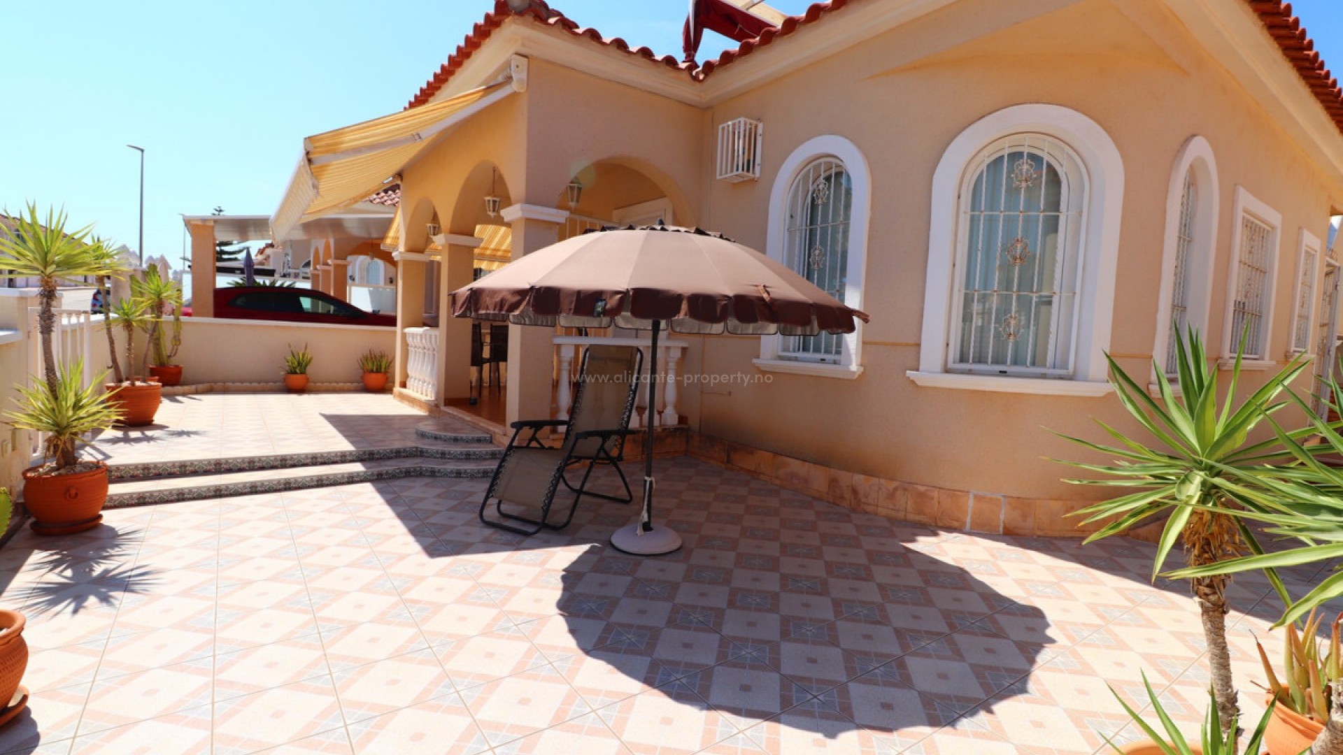 Hus / Villa i Lo crispin