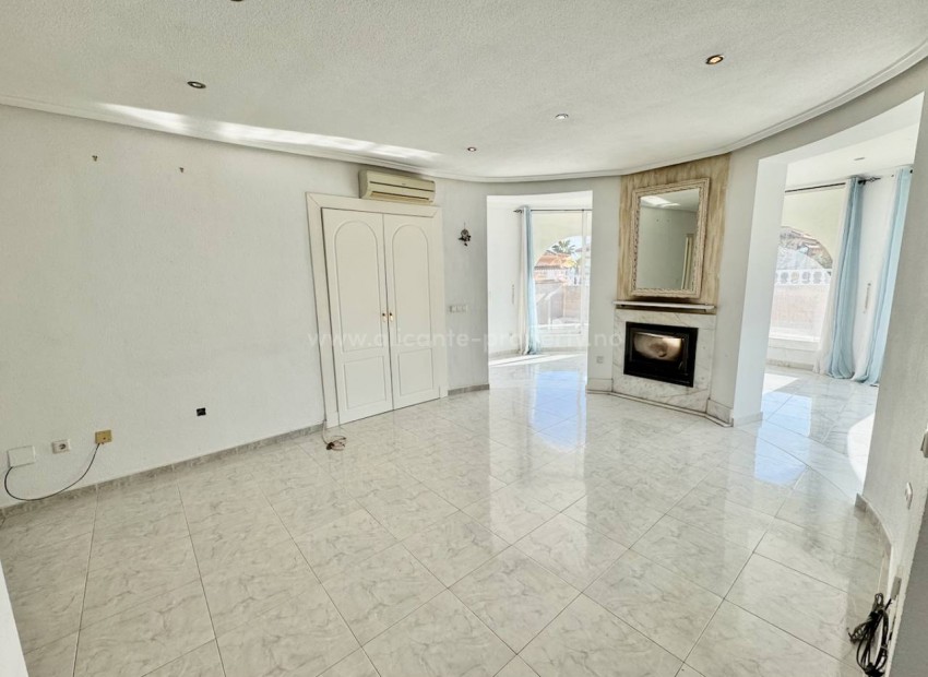 Hus / Villa i Lo Pepin