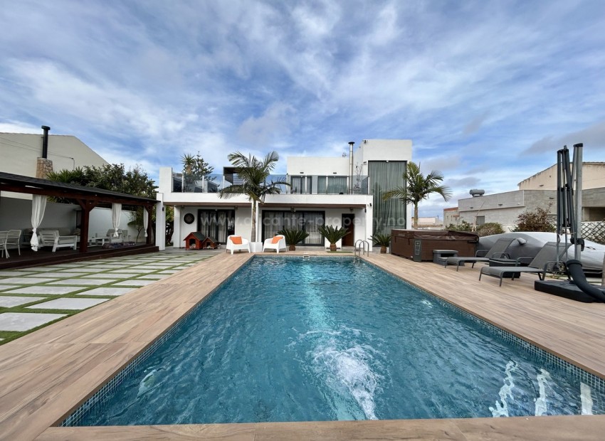 Hus / Villa i Los Balcones