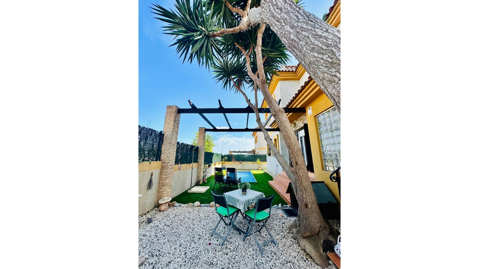 Hus / Villa i Los Montesinos Centro