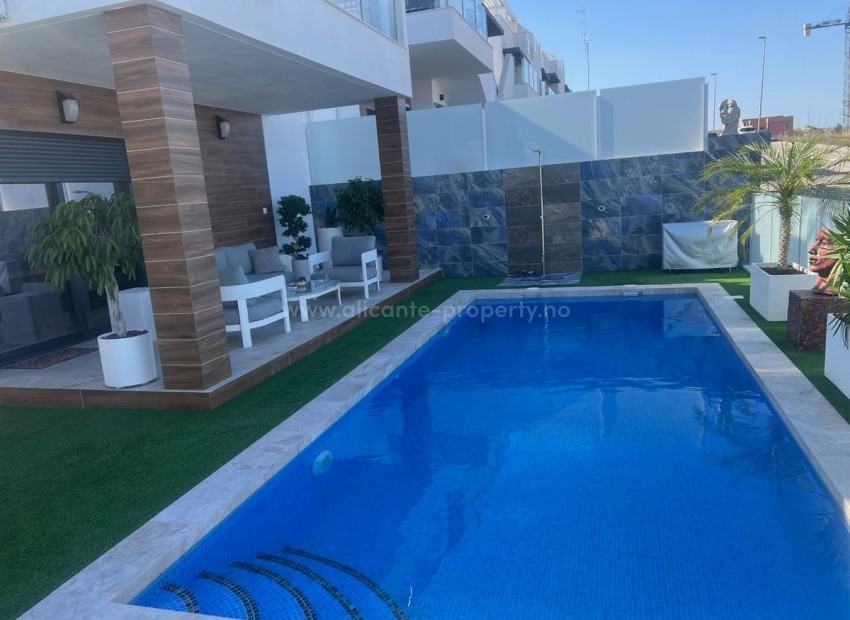 Hus / Villa i Los Montesinos Centro