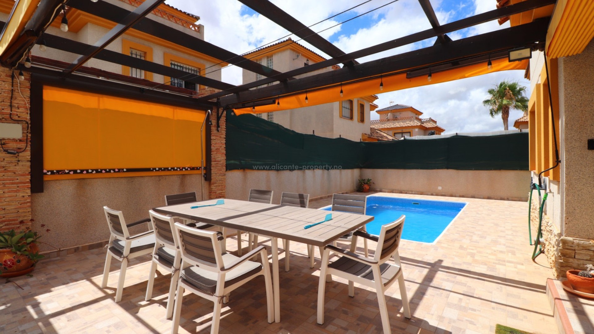 Hus / Villa i Los Montesinos Centro