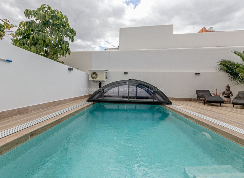 Hus / Villa i Los Montesinos Centro