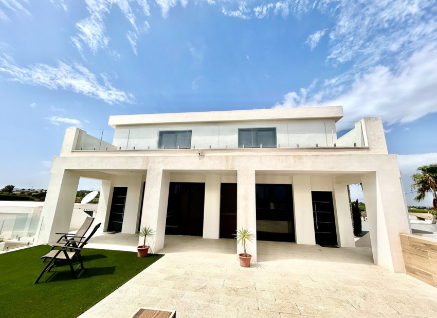 Hus / Villa i Los Montesinos Centro