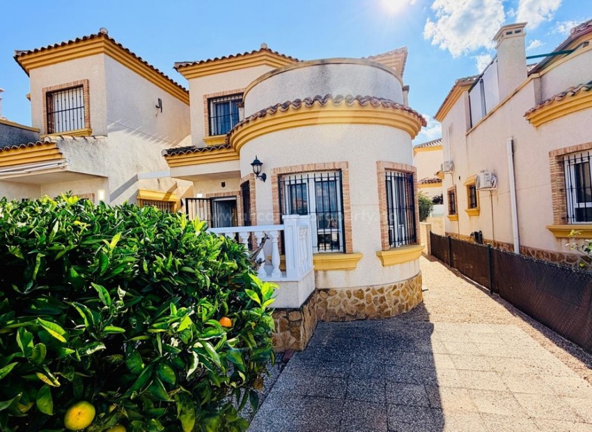 Hus / Villa i Los Montesinos Centro