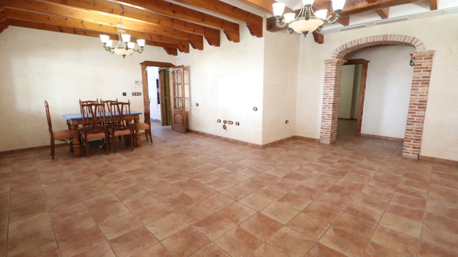 Hus / Villa i Los Palacios