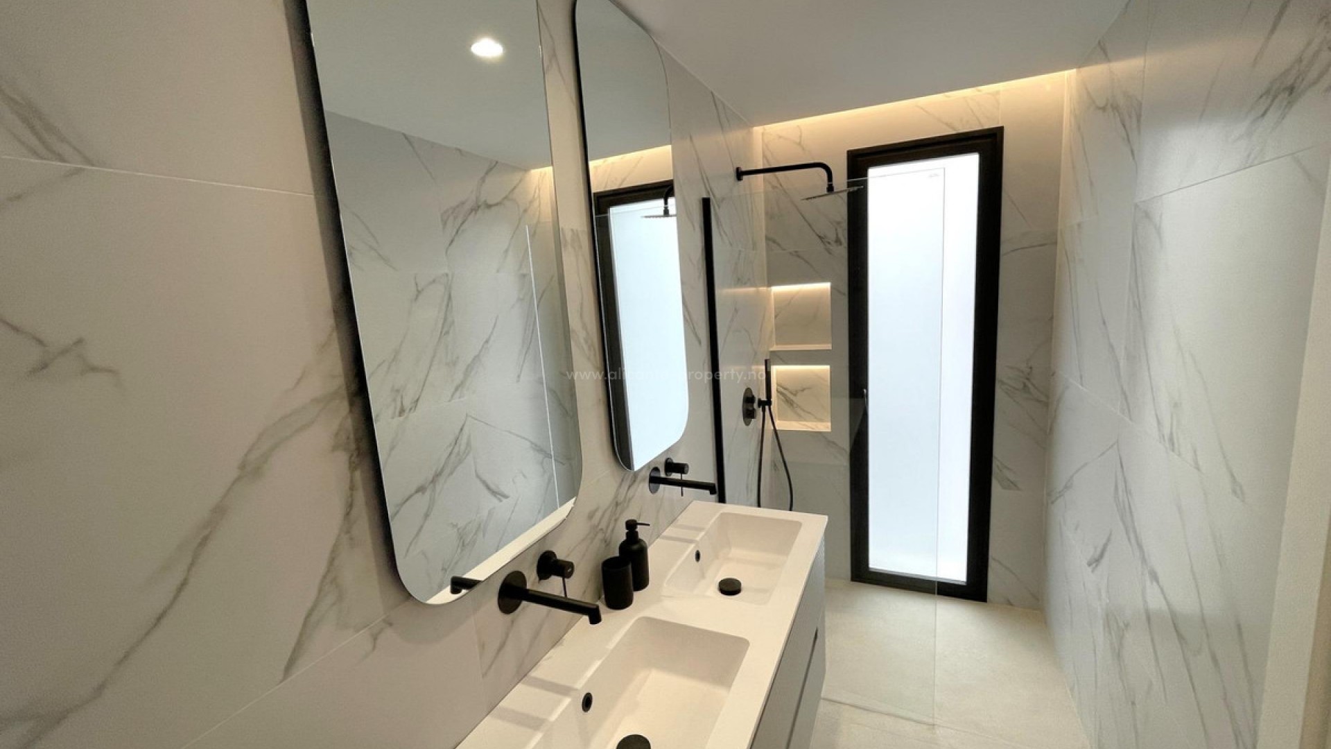 Hus / Villa i Molina de Segura Centro