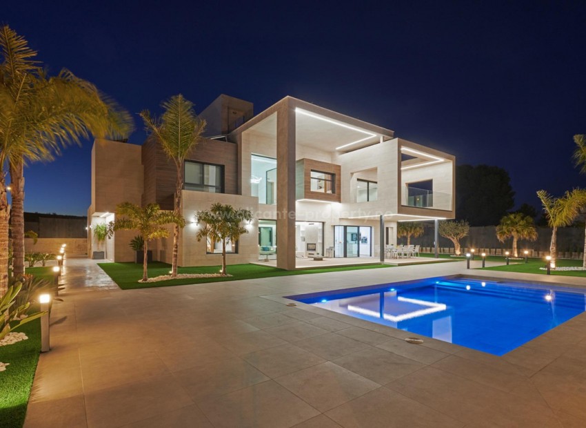 Hus / Villa i Molina de Segura Centro