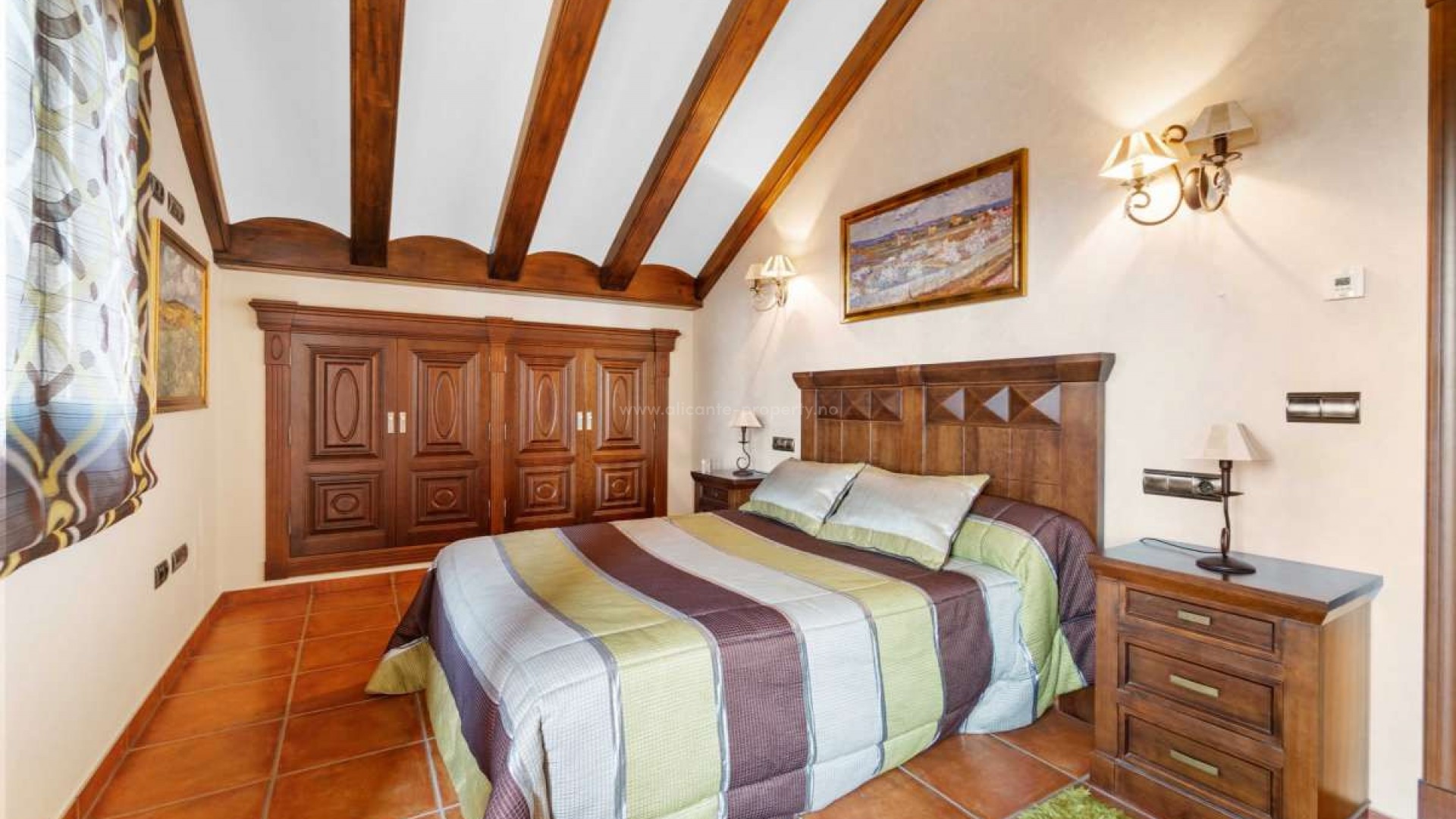 Hus / Villa i Molíns