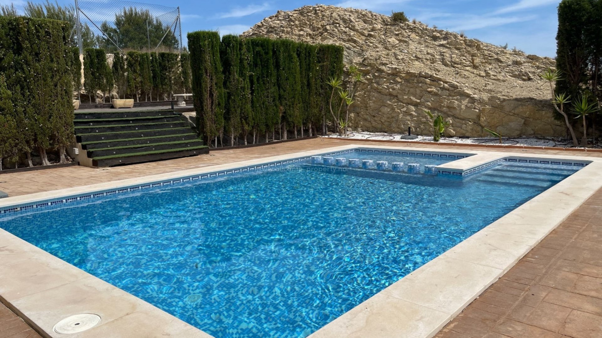 Hus / Villa i Monforte del Cid Centro