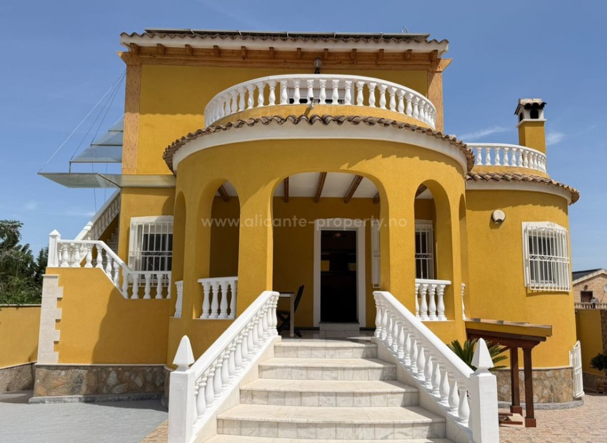 Hus / Villa i Orihuela Centro