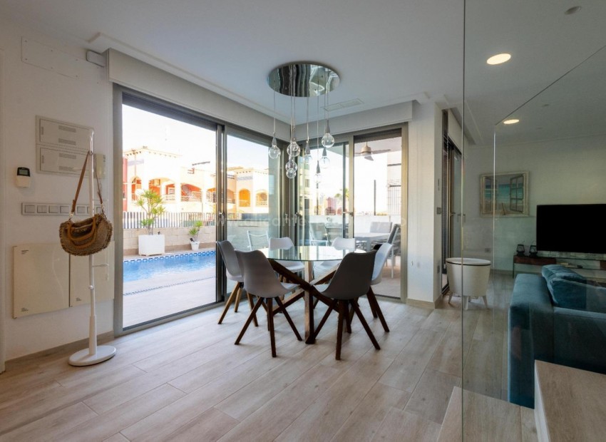 Hus / Villa i PAU 26