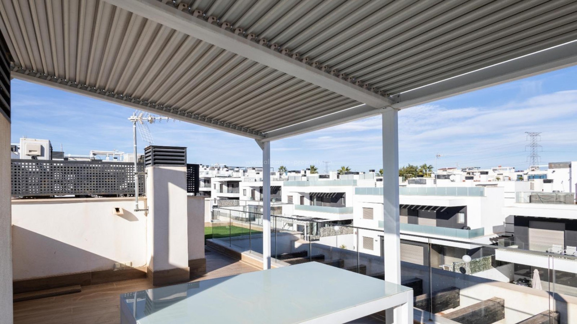 Hus / Villa i PAU 26