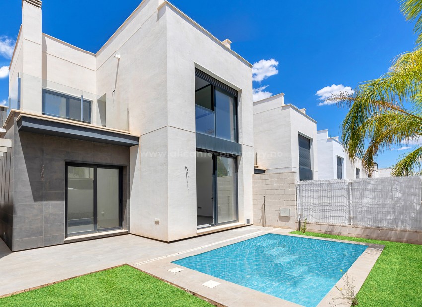 Hus / Villa i PAU 26