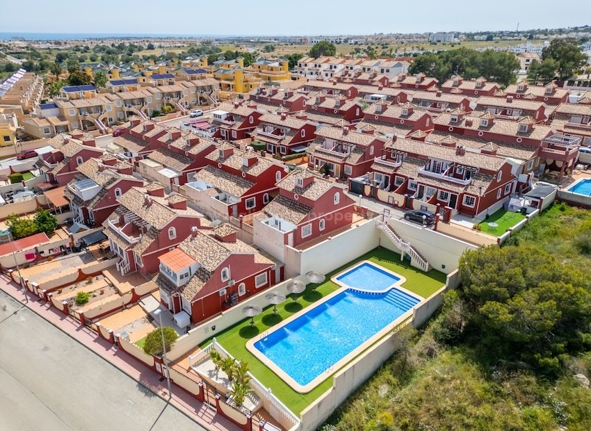 Hus / Villa i PAU 26