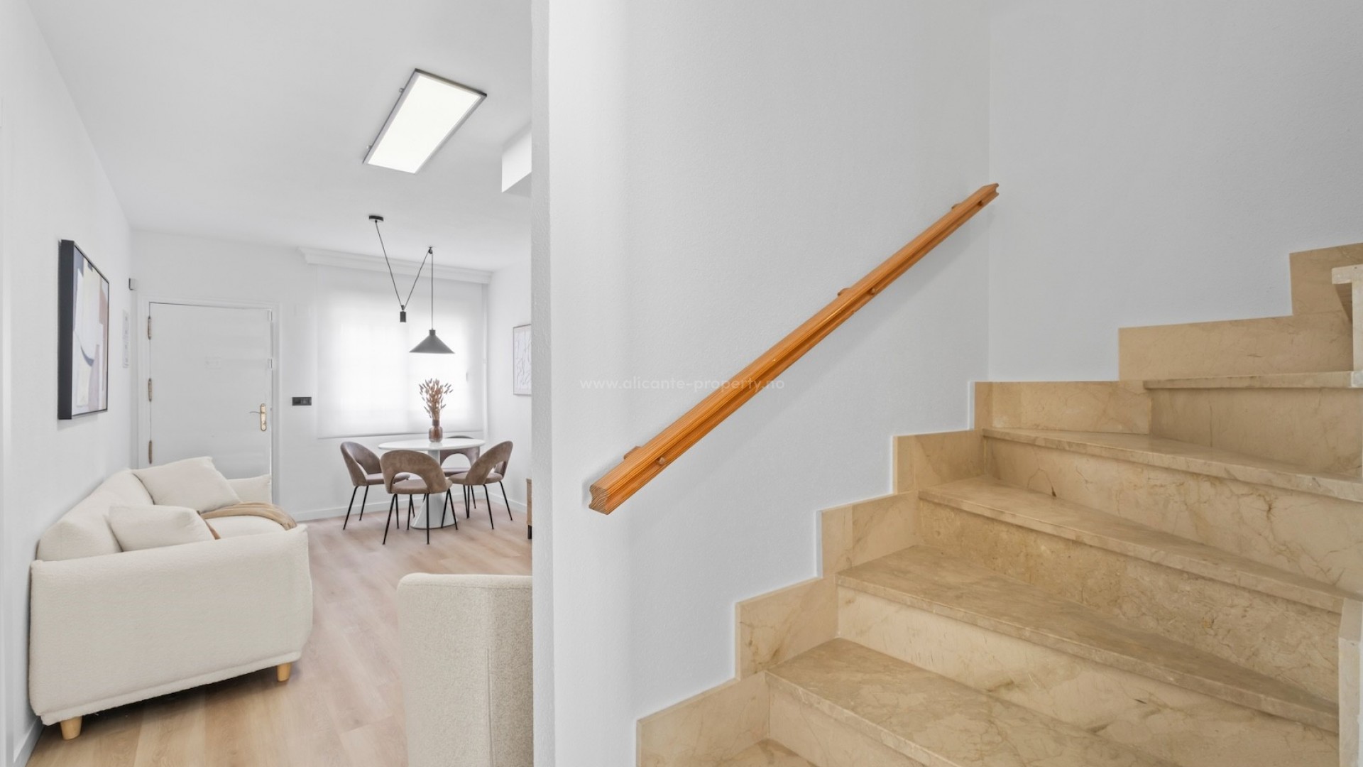 Hus / Villa i PAU 26