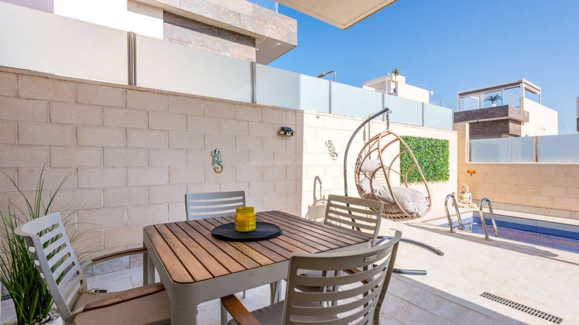Hus / Villa i PAU 26
