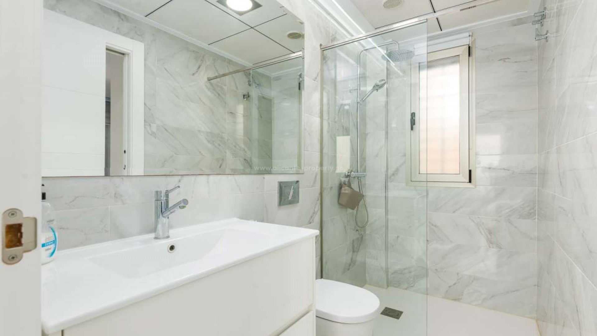 Hus / Villa i PAU 26