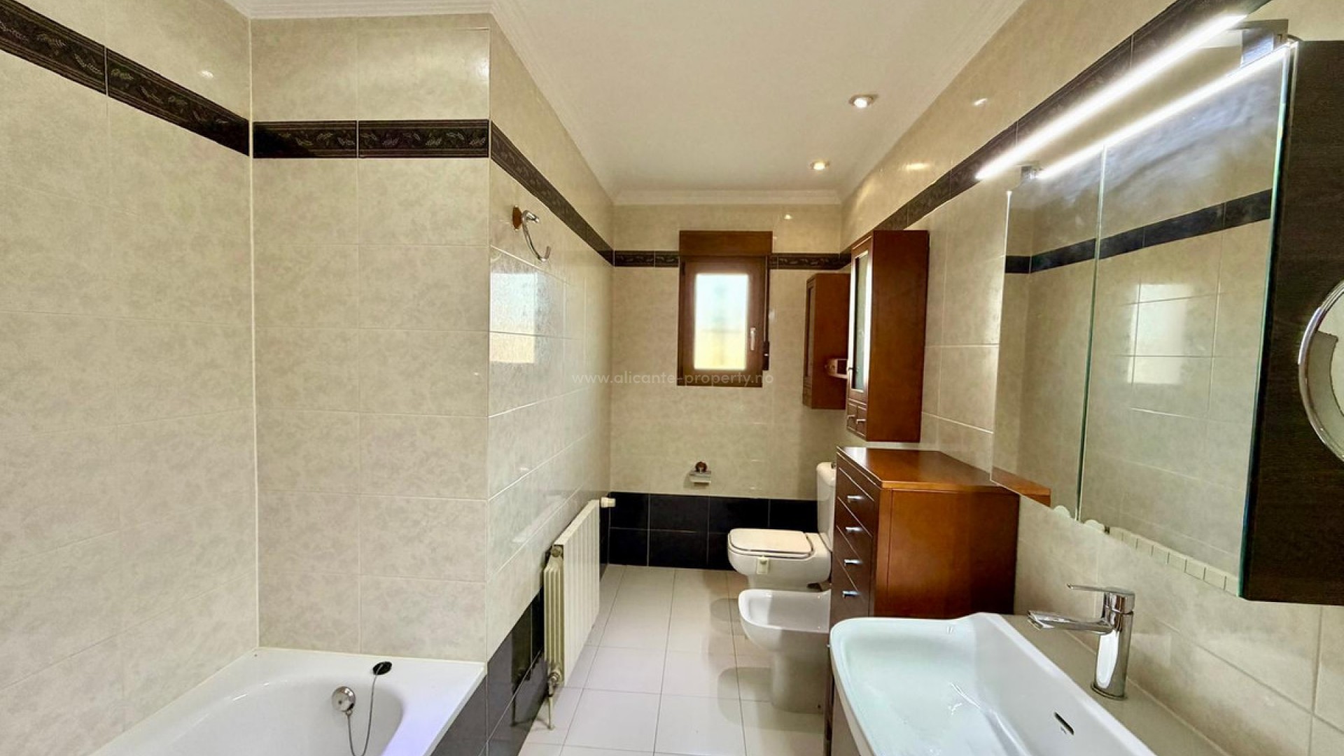 Hus / Villa i Pedreguer Centro