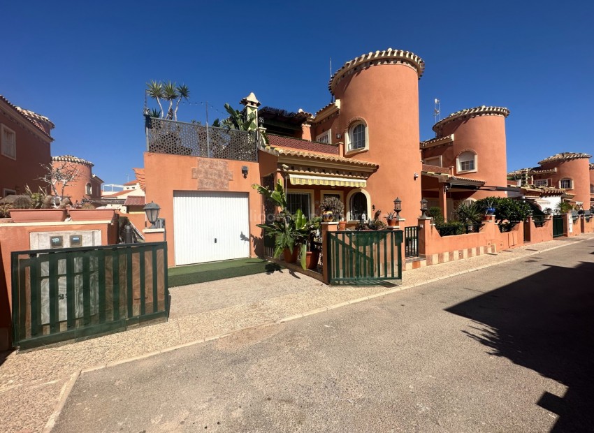 Hus / Villa i Playa Flamenca