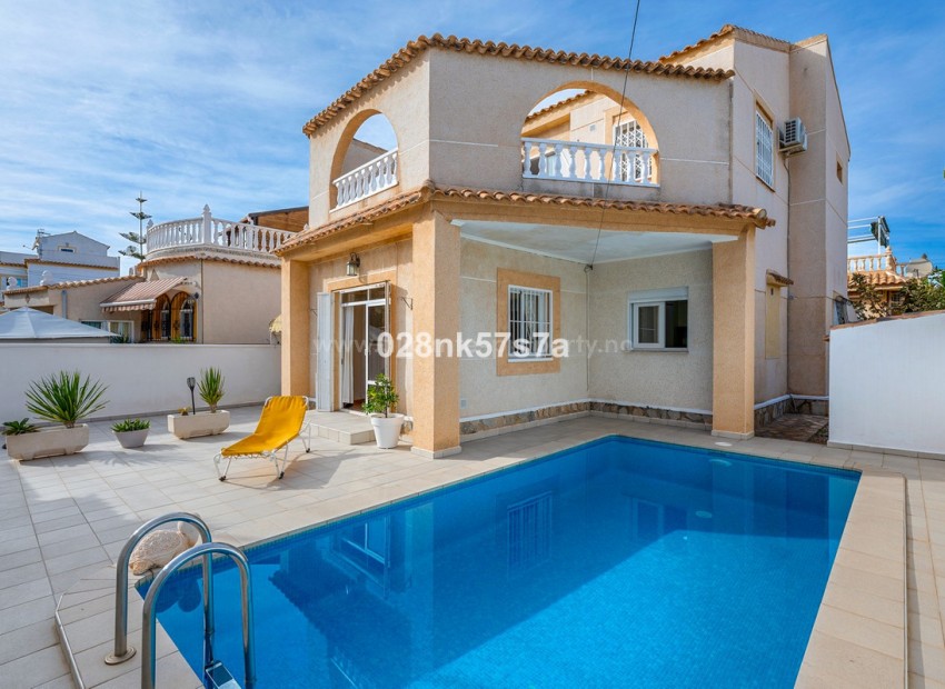Hus / Villa i Playa Flamenca