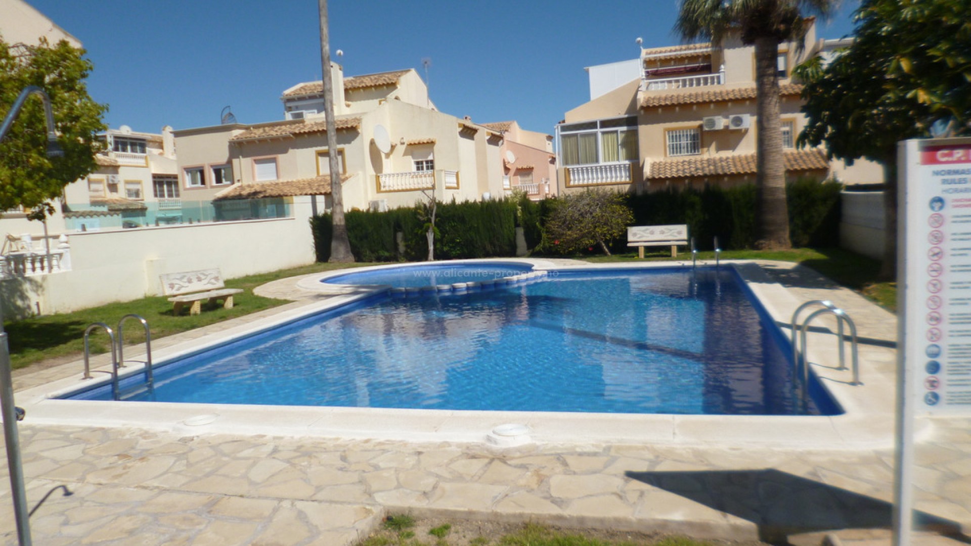 Hus / Villa i Playa Flamenca