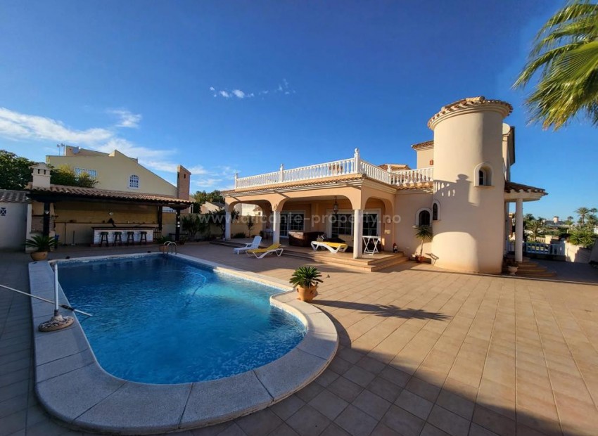 Hus / Villa i Playa Flamenca