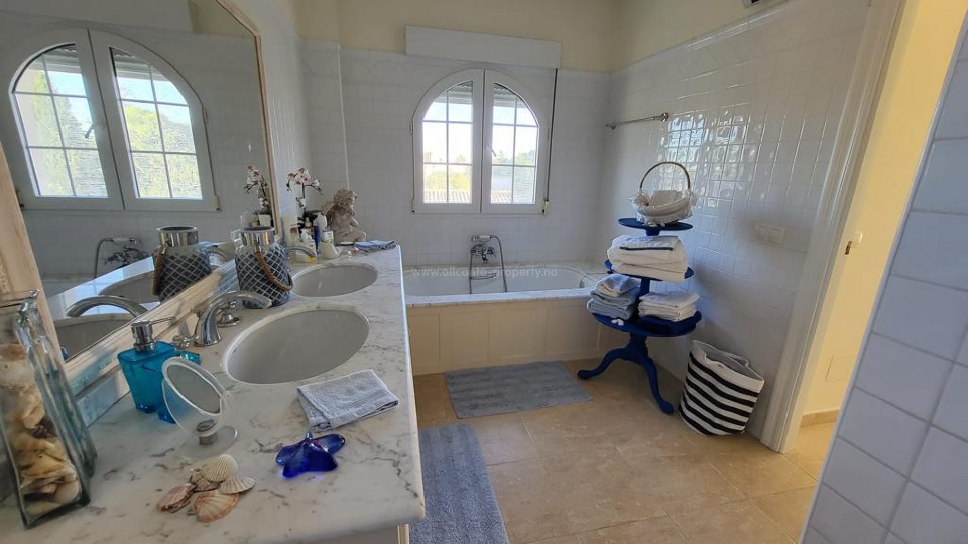 Hus / Villa i Playa Flamenca