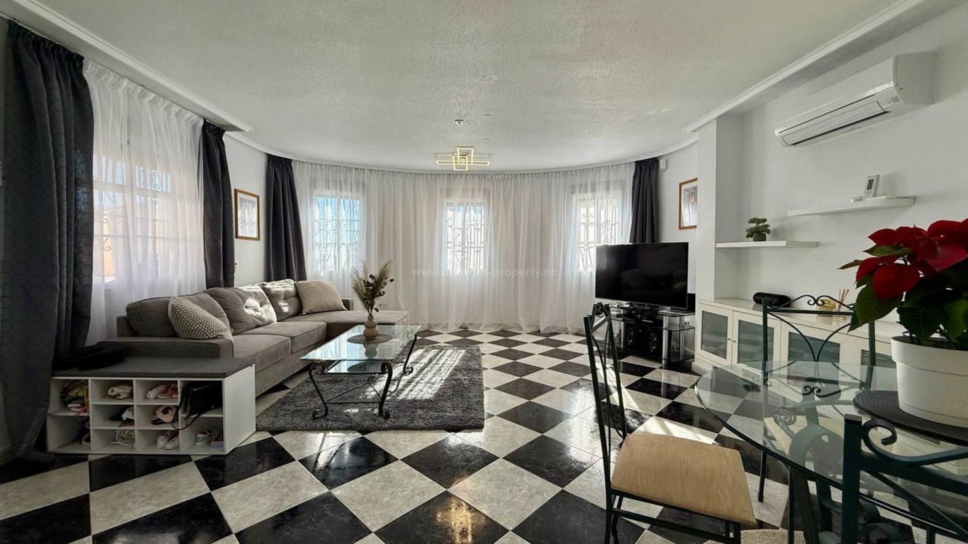 Hus / Villa i Playa Flamenca