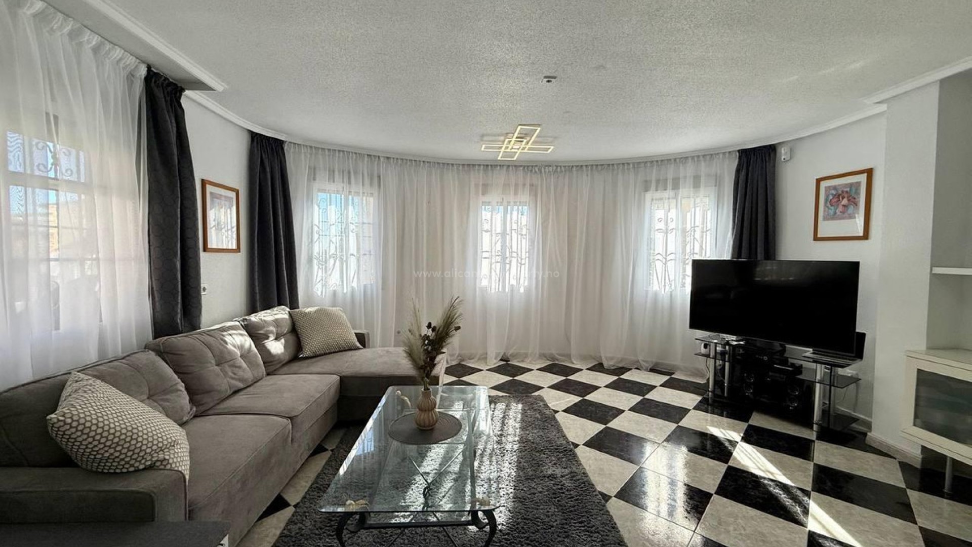 Hus / Villa i Playa Flamenca