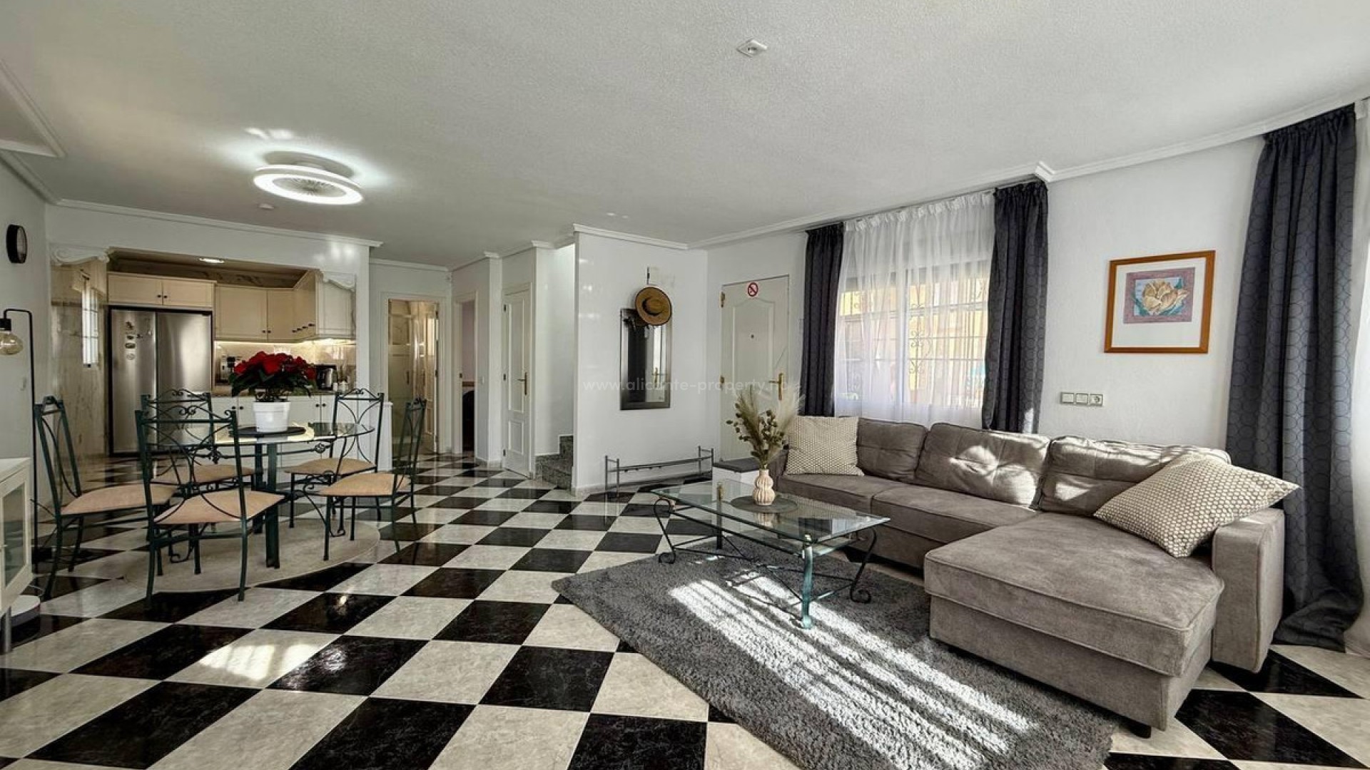 Hus / Villa i Playa Flamenca