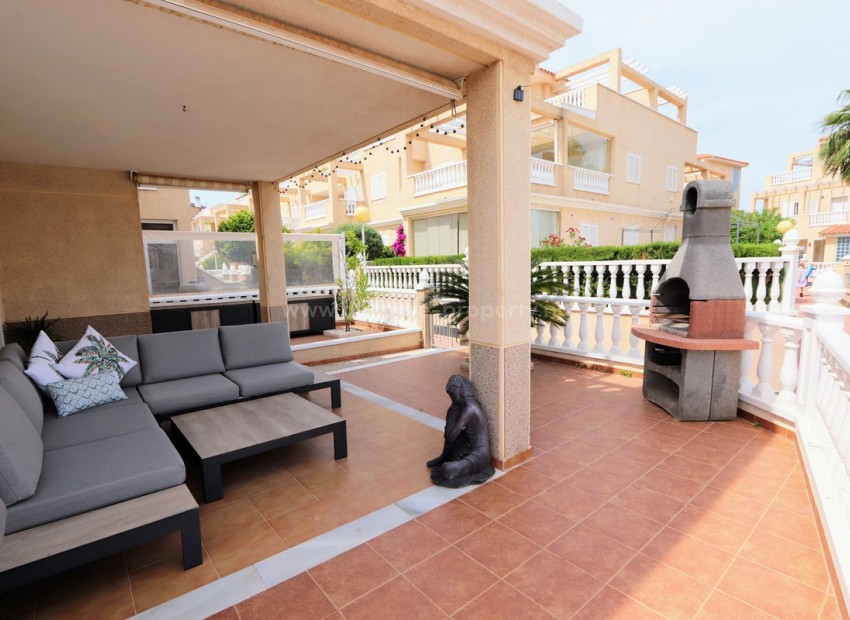 Hus / Villa i Playa Flamenca