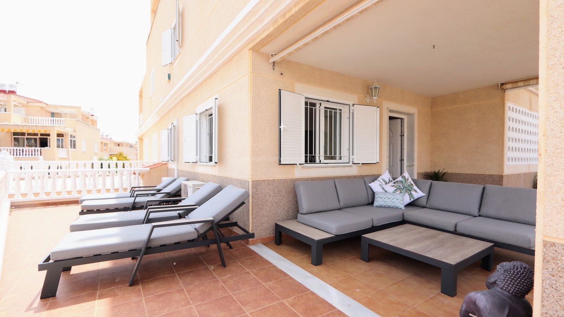 Hus / Villa i Playa Flamenca