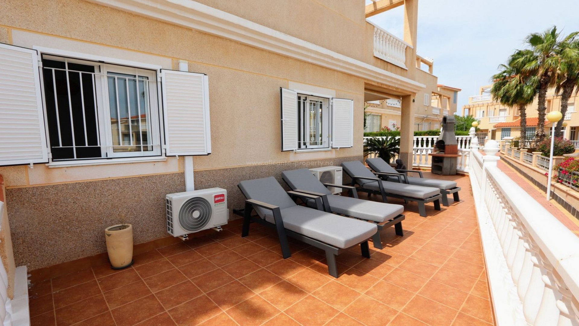 Hus / Villa i Playa Flamenca