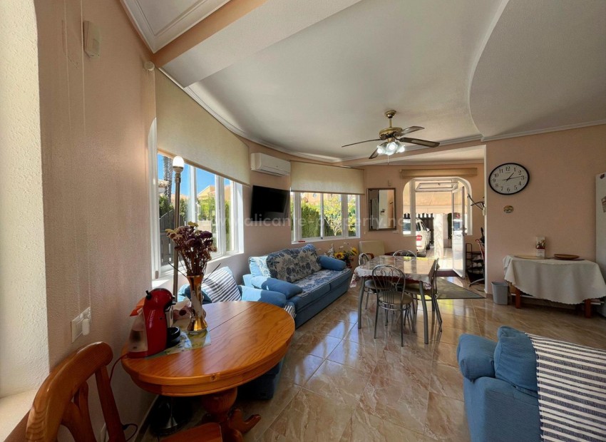 Hus / Villa i Playa Flamenca