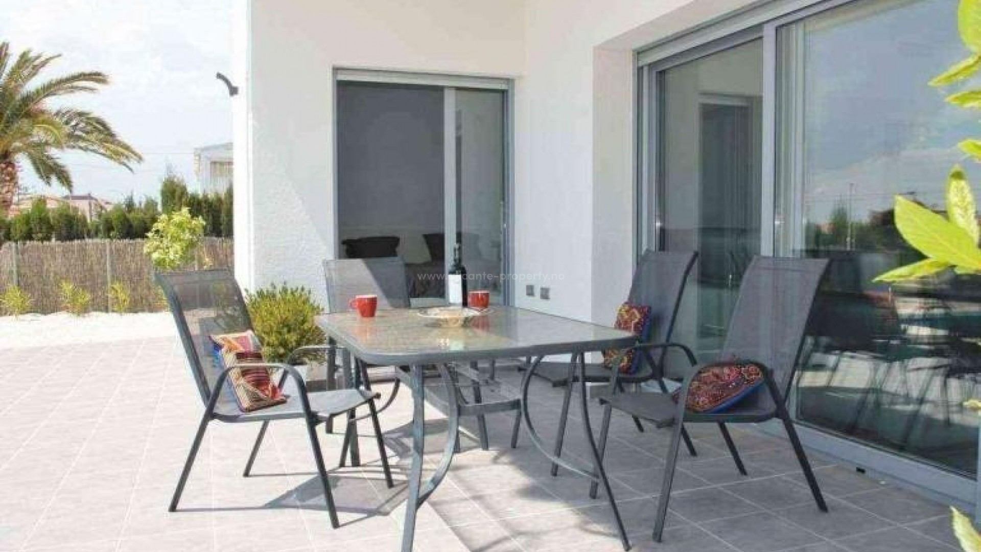 Hus / Villa i polideportivo