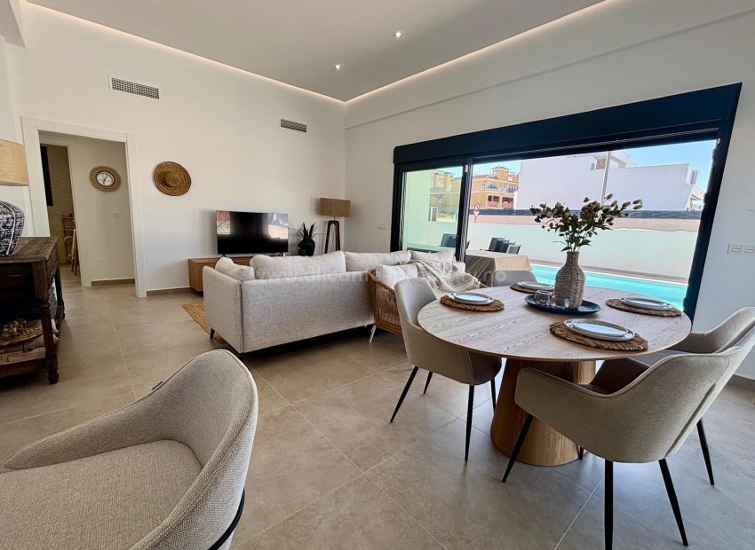 Hus / Villa i polideportivo