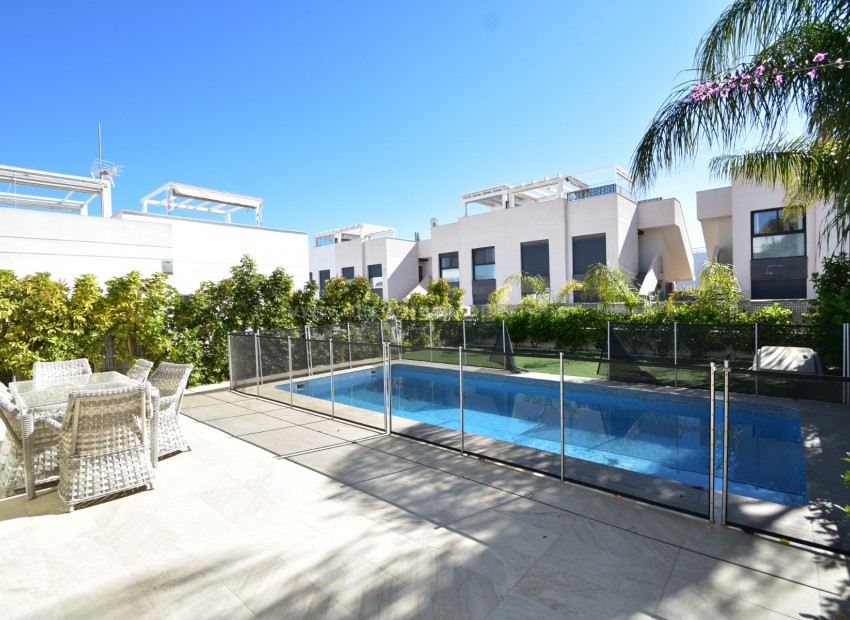 Hus / Villa i Pueblo Bravo