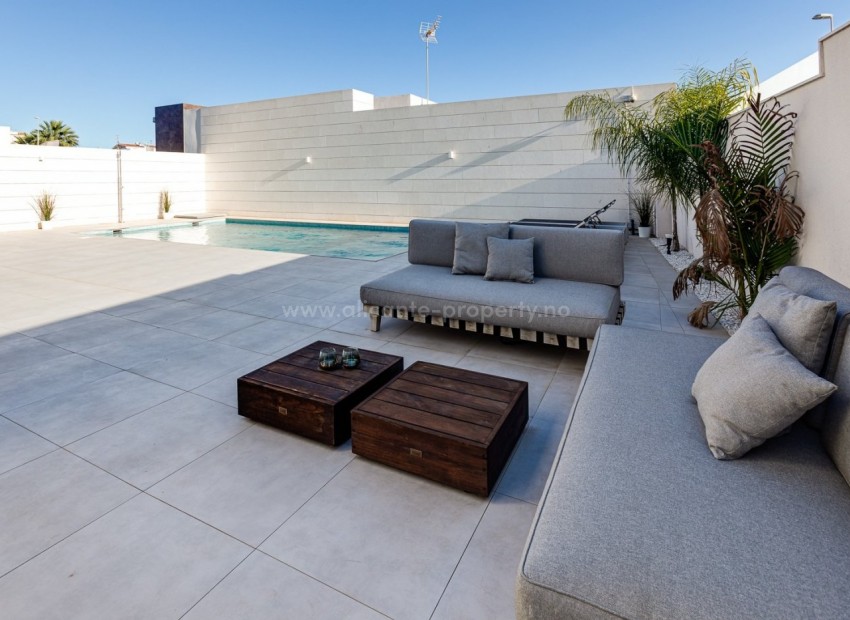 Hus / Villa i pueblo