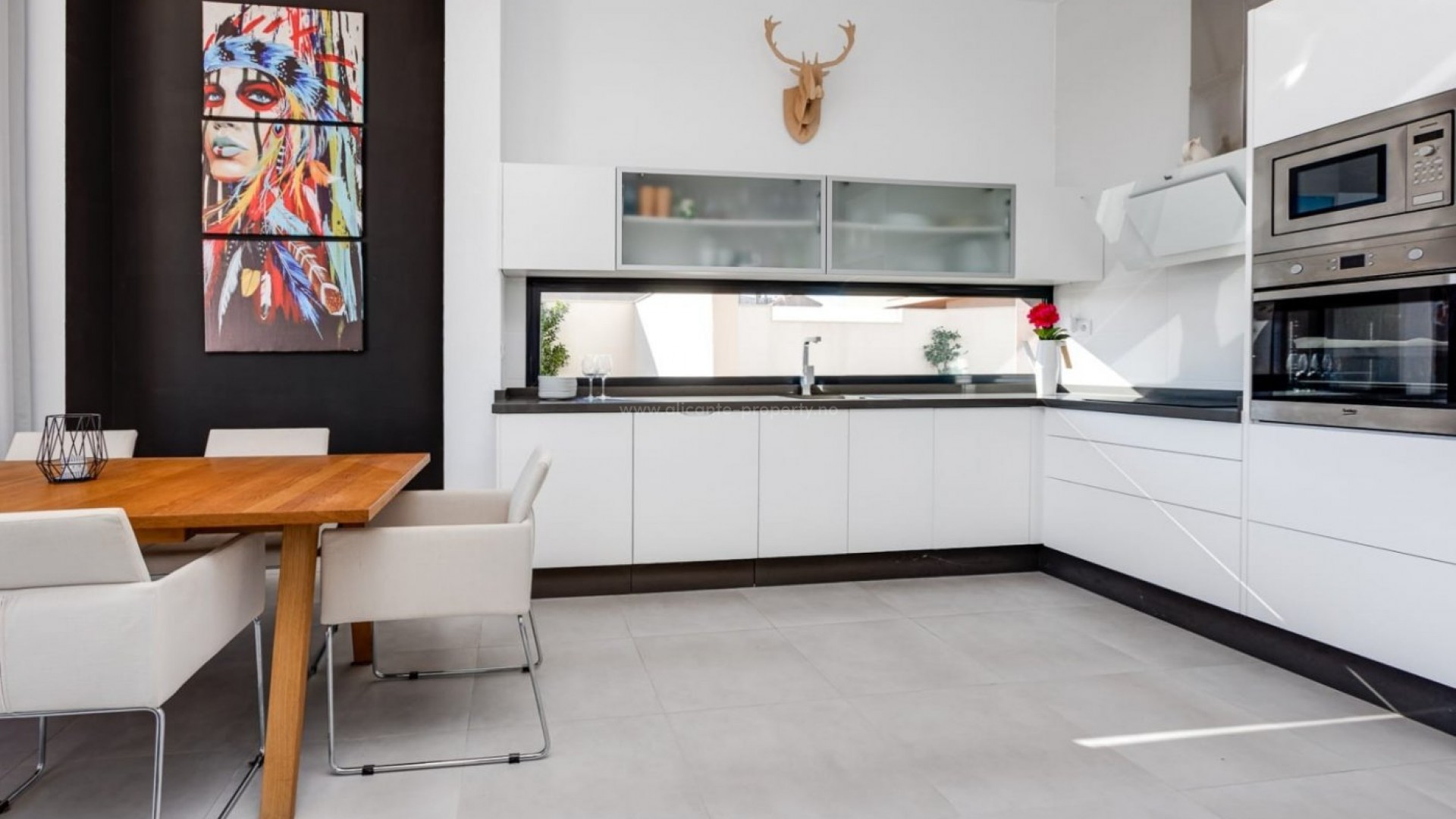 Hus / Villa i pueblo